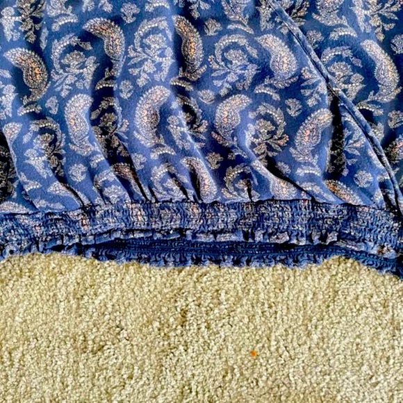 American Eagle Outfitters Paisley Wrap Smocked Long Sleeve Crop Blouse SZ L - Picture 7 of 10